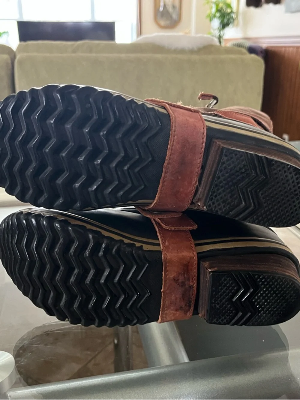 Sorel Women's Black Brown Shoes - Picture 9 of 11